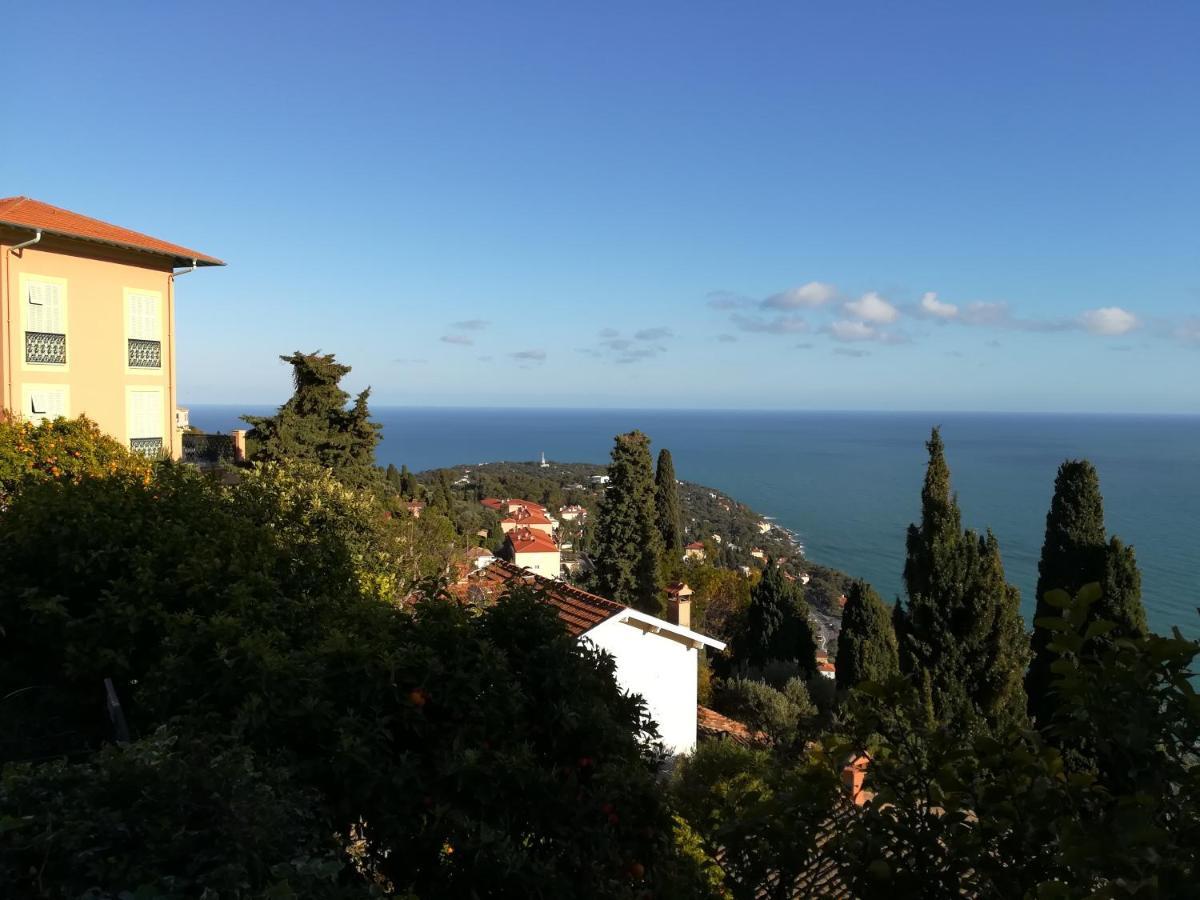 Monaco'S Cottage & Spa Рокбрюн-Кап-Мартин Екстериор снимка